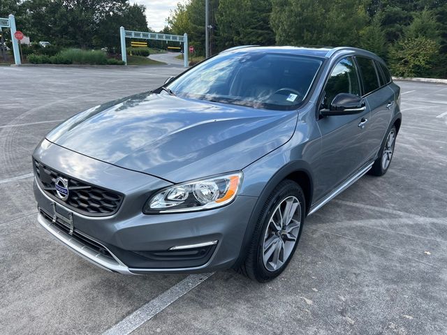 2018 Volvo V60 Cross Country Base