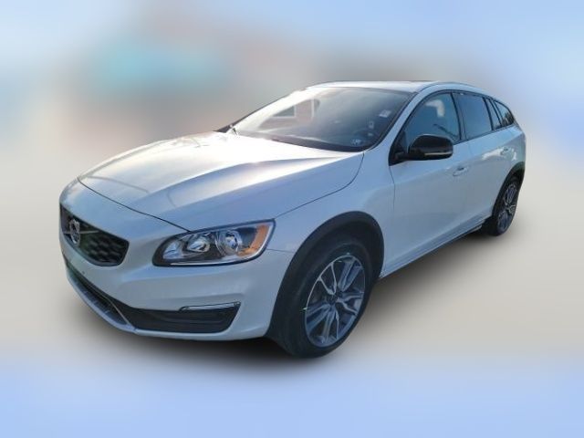 2018 Volvo V60 Cross Country Base