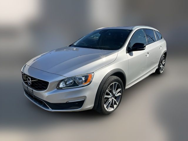 2018 Volvo V60 Cross Country Base