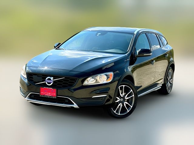 2018 Volvo V60 Cross Country Base