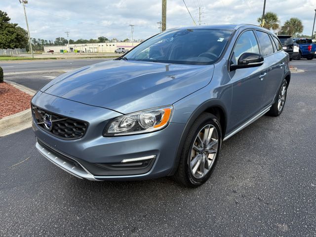 2018 Volvo V60 Cross Country Base