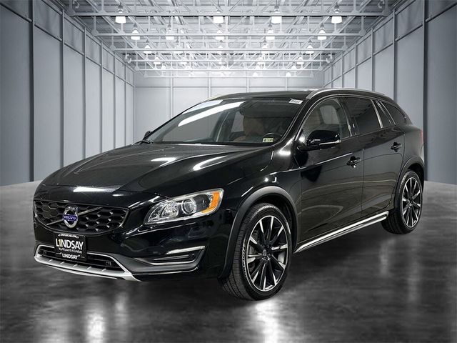 2018 Volvo V60 Cross Country Platinum