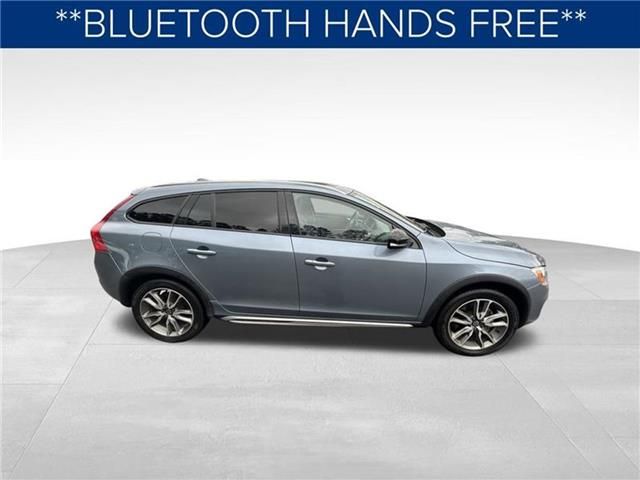 2018 Volvo V60 Cross Country Base