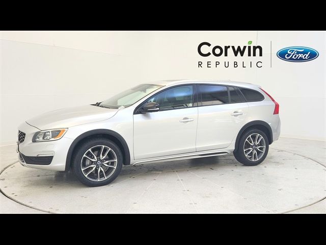 2018 Volvo V60 Cross Country Platinum