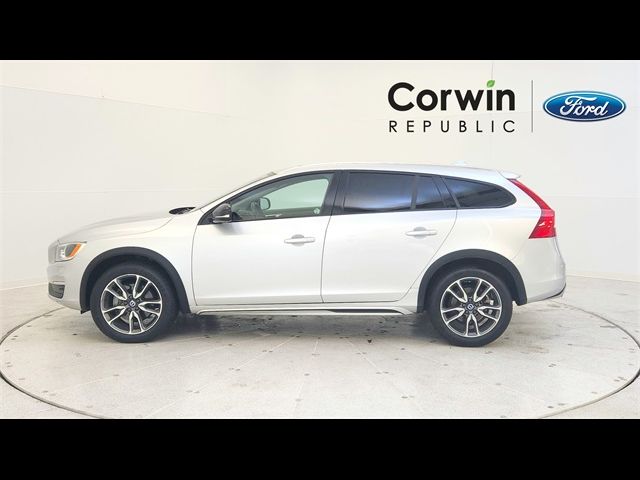 2018 Volvo V60 Cross Country Platinum