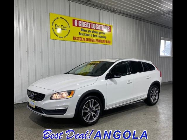 2018 Volvo V60 Cross Country Base