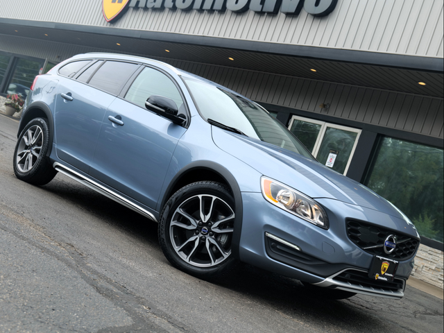 2018 Volvo V60 Cross Country Base