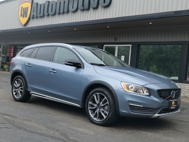 2018 Volvo V60 Cross Country Base