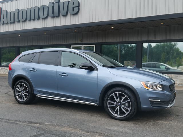 2018 Volvo V60 Cross Country Base