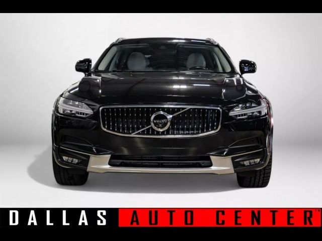 2018 Volvo V90 Cross Country Base