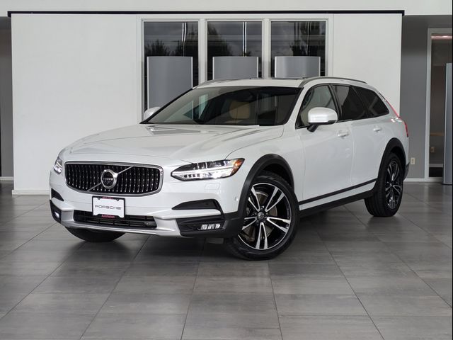 2018 Volvo V90 Cross Country Base