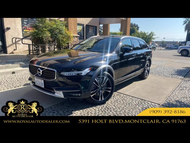 2018 Volvo V90 Cross Country Base