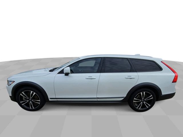 2018 Volvo V90 Cross Country Base