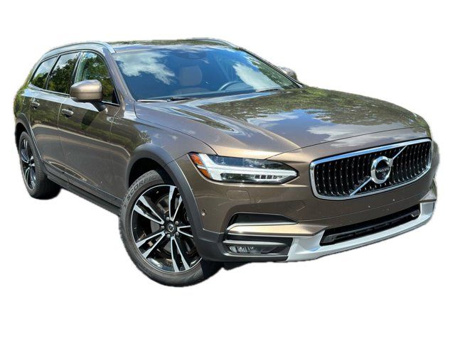 2018 Volvo V90 Cross Country Base