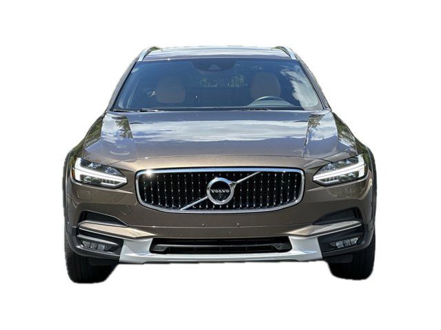 2018 Volvo V90 Cross Country Base