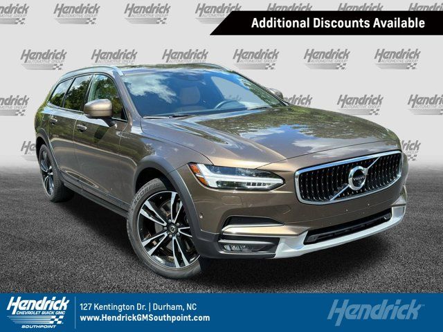 2018 Volvo V90 Cross Country Base