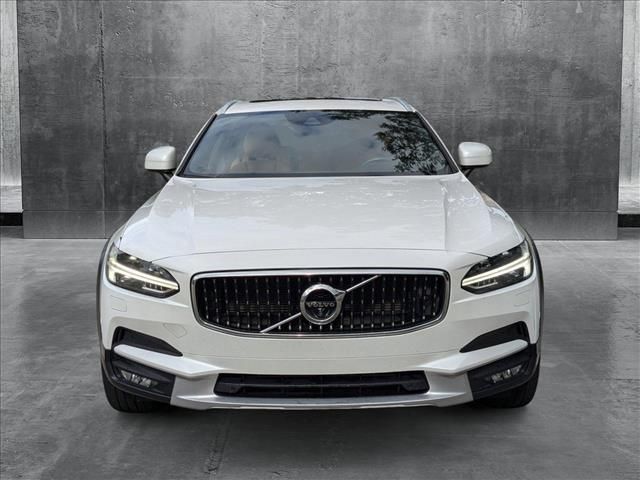 2018 Volvo V90 Cross Country Base