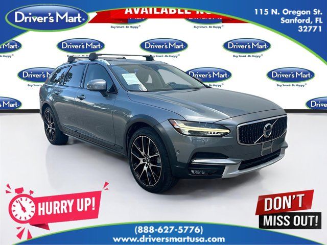 2018 Volvo V90 Cross Country Base