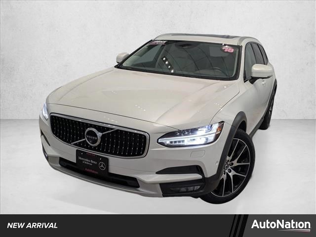 2018 Volvo V90 Cross Country Base