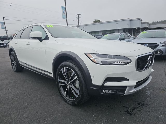 2018 Volvo V90 Cross Country Base