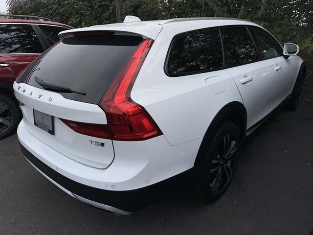 2018 Volvo V90 Cross Country Base