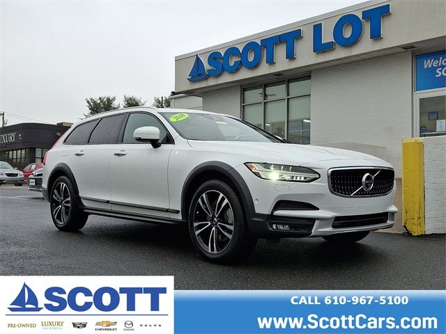 2018 Volvo V90 Cross Country Base