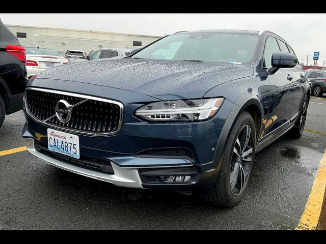 2018 Volvo V90 Cross Country Base