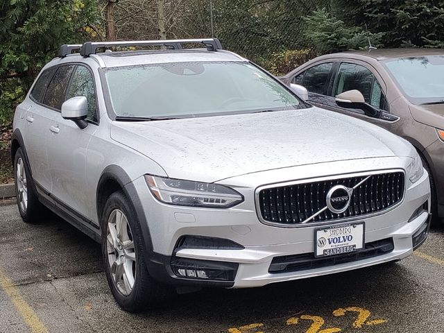 2018 Volvo V90 Cross Country Base