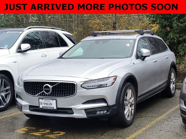 2018 Volvo V90 Cross Country Base