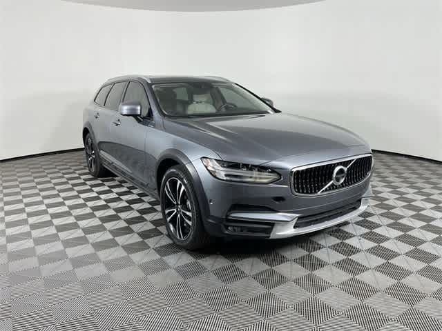 2018 Volvo V90 Cross Country Base