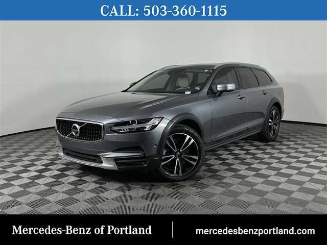 2018 Volvo V90 Cross Country Base