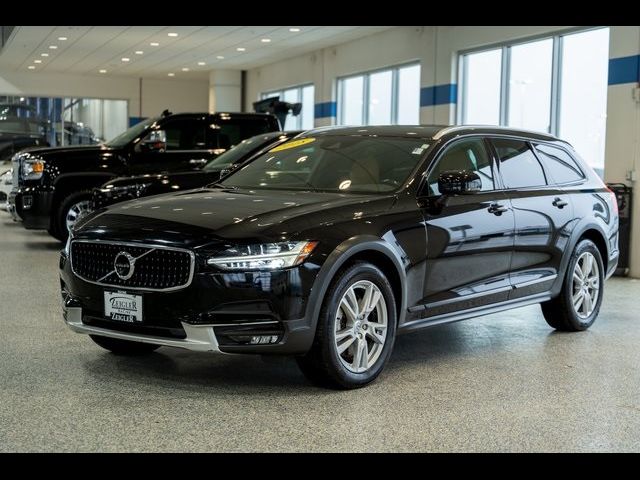 2018 Volvo V90 Cross Country Base