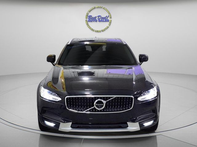 2018 Volvo V90 Cross Country Base