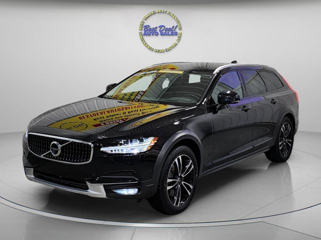 2018 Volvo V90 Cross Country Base