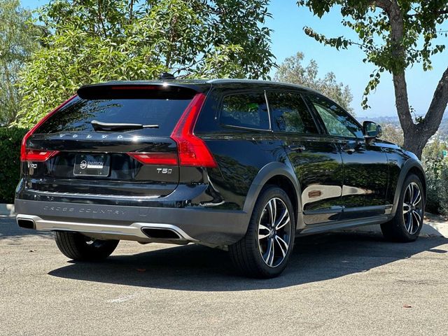 2018 Volvo V90 Cross Country Base