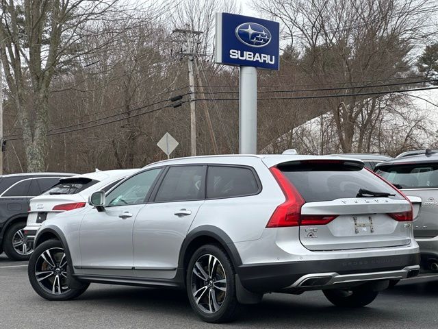 2018 Volvo V90 Cross Country Base