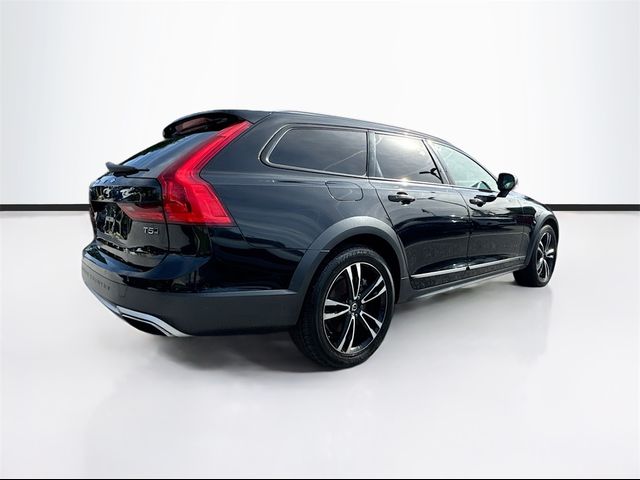 2018 Volvo V90 Cross Country Base