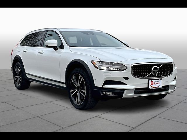 2018 Volvo V90 Cross Country Base