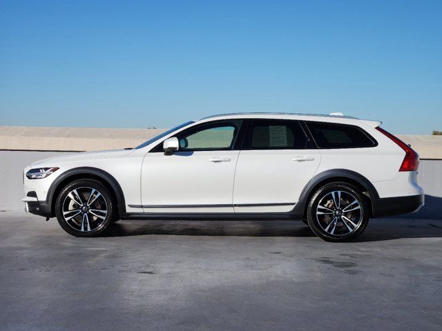 2018 Volvo V90 Cross Country Base