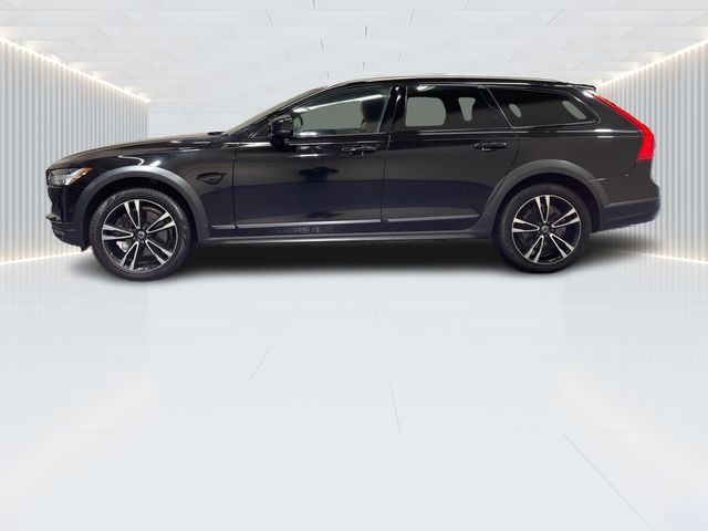 2018 Volvo V90 Cross Country Base