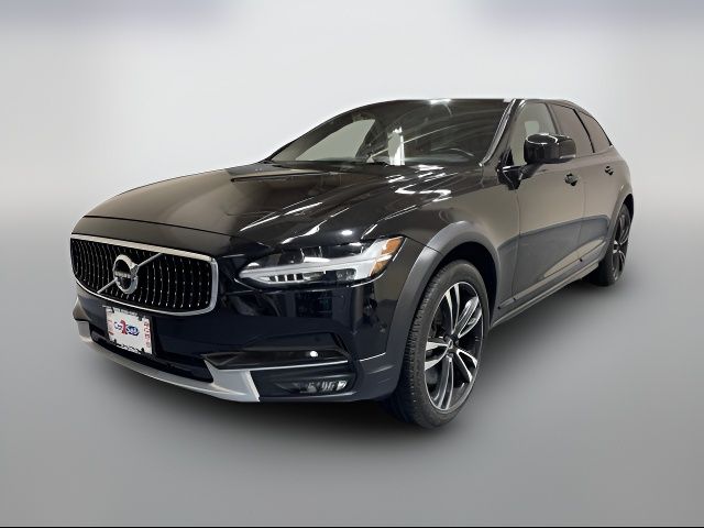 2018 Volvo V90 Cross Country Base