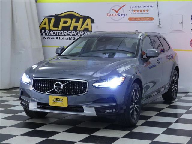 2018 Volvo V90 Cross Country Base