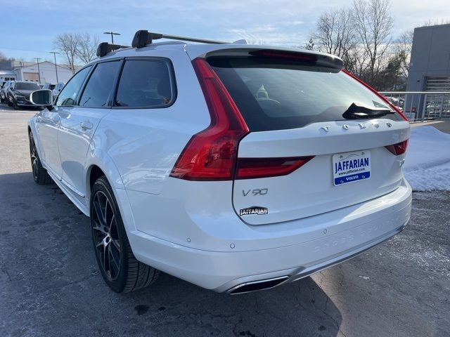 2018 Volvo V90 Cross Country Base