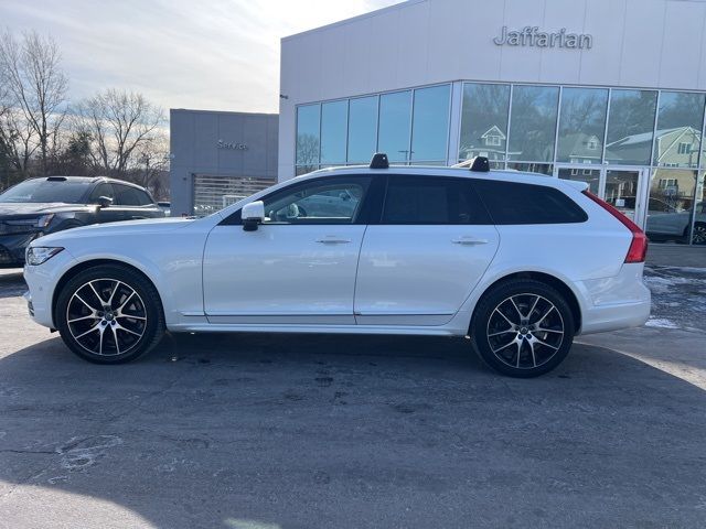 2018 Volvo V90 Cross Country Base