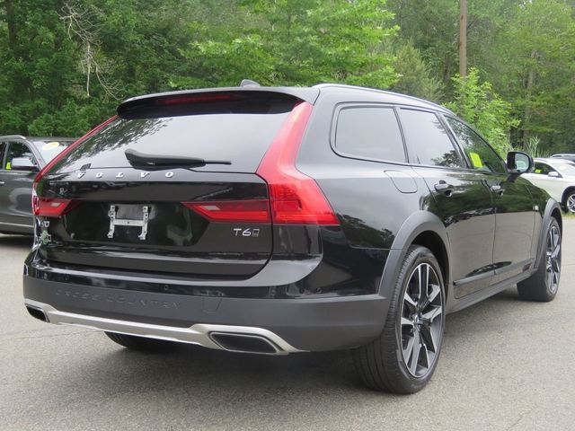 2018 Volvo V90 Cross Country Base