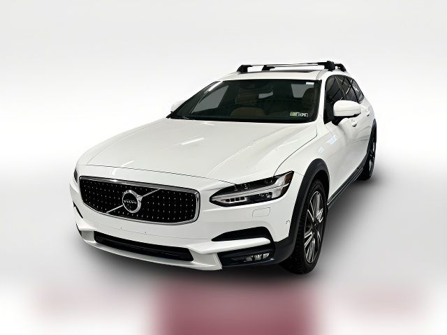 2018 Volvo V90 Cross Country Base