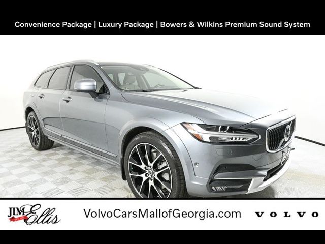 2018 Volvo V90 Cross Country Base