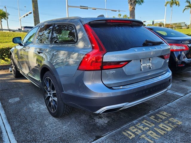 2018 Volvo V90 Cross Country Base