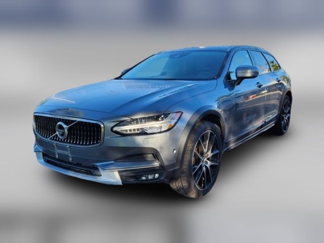 2018 Volvo V90 Cross Country Base