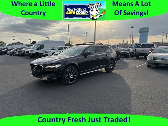 2018 Volvo V90 Cross Country Base